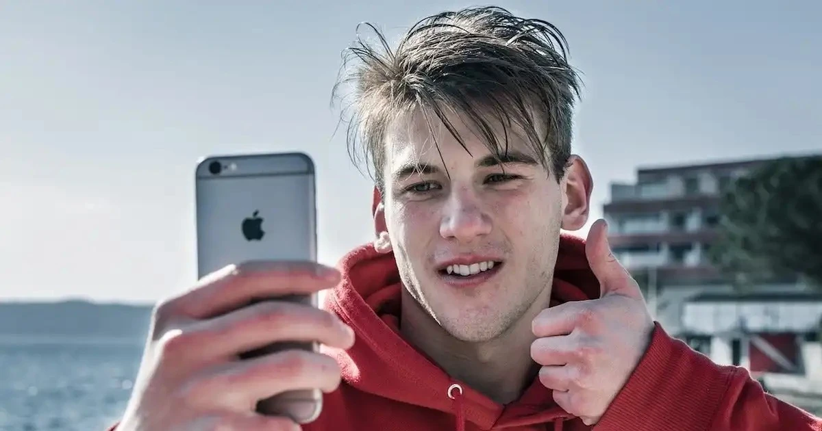 500 tỷ tấm selfie bằng iPhone trong năm khiến Apple tự tin dẫn đầu