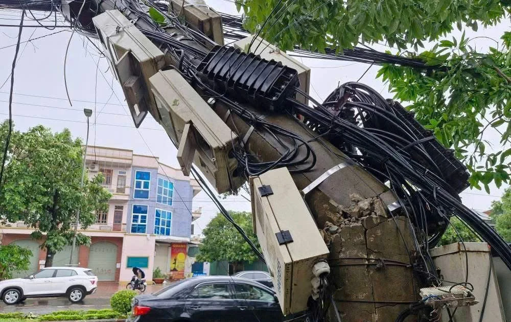 View - Sau hơn 5 giờ quần thảo, bão số 5 Kajiki để lại nhiều thiệt hại tại Nghệ An | Báo Tri thức và Cuộc sống - TIN TỨC PHỔ BIẾN KIẾN THỨC 24H