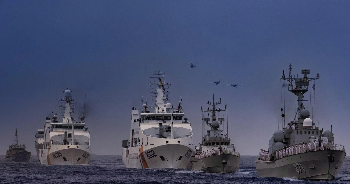 View - Hùng tráng cuộc diễu binh trên biển lần đầu tiên trong lịch sử Việt Nam | Báo Tri thức và Cuộc sống - TIN TỨC PHỔ BIẾN KIẾN THỨC 24H