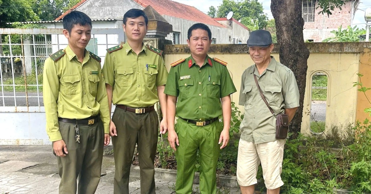 View - Người dân Quảng Trị giao nộp cá thể khỉ mặt đỏ quý hiếm | Báo Tri thức và Cuộc sống - TIN TỨC PHỔ BIẾN KIẾN THỨC 24H