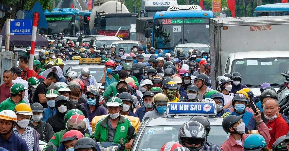 View - Cấm xe máy chạy xăng vào Vành đai 1: Người dân đi bằng gì? | Báo Tri thức và Cuộc sống - TIN TỨC PHỔ BIẾN KIẾN THỨC 24H