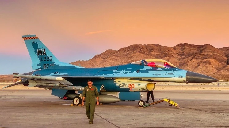 Gallery - Chuyên gia nước ngoài hỗ trợ Ukraine vận hành vũ khí công nghệ cao | Báo Tri thức và Cuộc sống - TIN TỨC PHỔ BIẾN KIẾN THỨC 24H