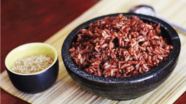 Bí quyết dùng gạo lứt đúng lúc để ngừa gout, giữ dáng, tốt cho tim mạch