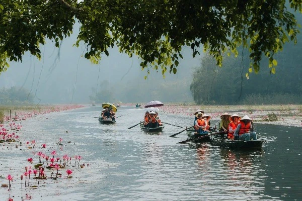 View - Tam Cốc mùa thu, điểm đến mê hoặc du khách yêu thiên nhiên | Báo Tri thức và Cuộc sống - TIN TỨC PHỔ BIẾN KIẾN THỨC 24H
