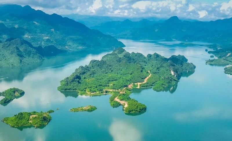 View - Thung Nai, điểm dừng chân lý tưởng cho kỳ nghỉ lễ Quốc khánh | Báo Tri thức và Cuộc sống - TIN TỨC PHỔ BIẾN KIẾN THỨC 24H