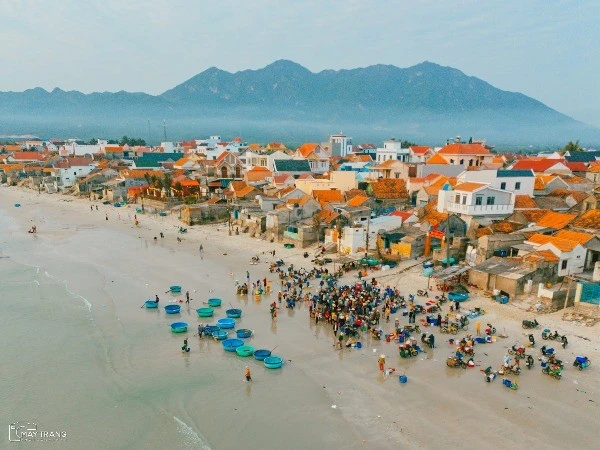 View - Làng chài Ninh Thủy có gì khiến du khách mê mẩn? | Báo Tri thức và Cuộc sống - TIN TỨC PHỔ BIẾN KIẾN THỨC 24H