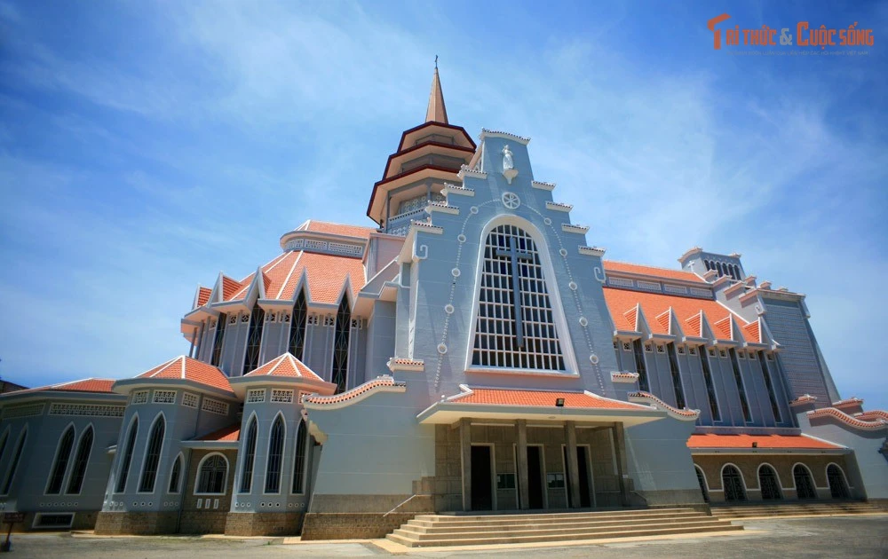 View - Khám phá công trình kiến trúc hiện đại độc đáo nhất Cố đô Huế | Báo Tri thức và Cuộc sống - TIN TỨC PHỔ BIẾN KIẾN THỨC 24H