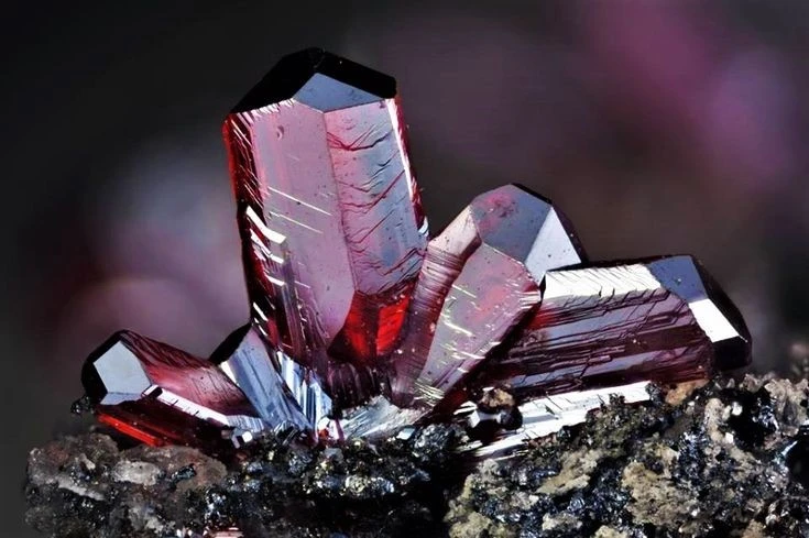 Gallery - Vì sao khoáng vật có hình dạng tinh thể kỳ lạ? | Báo Tri thức và Cuộc sống - TIN TỨC PHỔ BIẾN KIẾN THỨC 24H