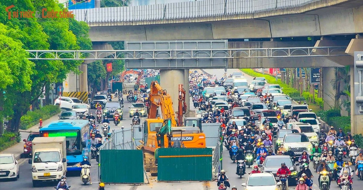 View - "Lô cốt" xuất hiện, đường Nguyễn Trãi gây ùn tắc kéo dài ở Hà Nội | Báo Tri thức và Cuộc sống - TIN TỨC PHỔ BIẾN KIẾN THỨC 24H