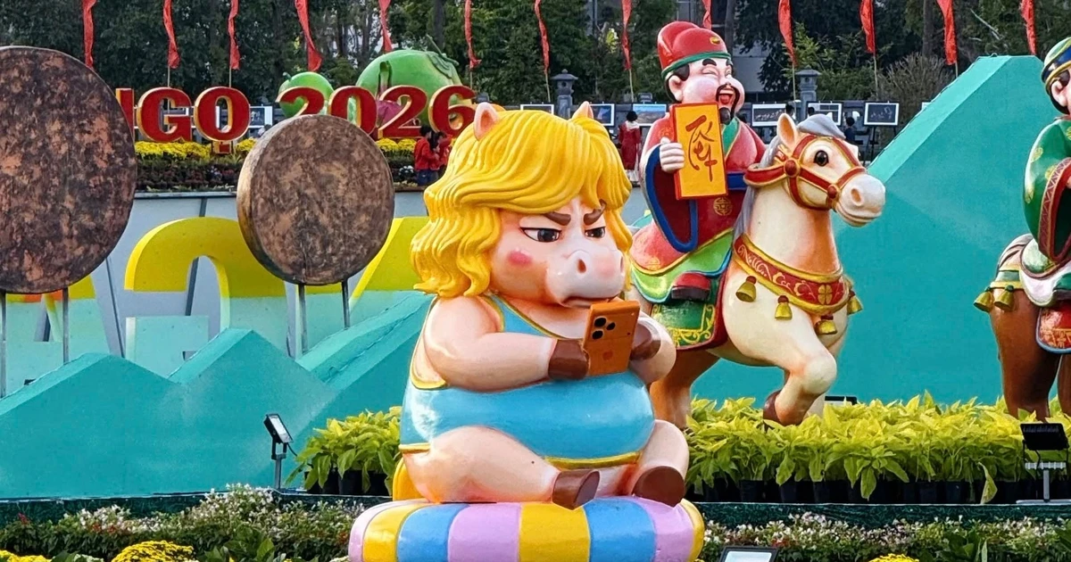 View - Linh vật ngựa mặt 'cọc', lướt iPhone 17 Pro Max gây 'bão mạng' | Báo Tri thức và Cuộc sống - TIN TỨC PHỔ BIẾN KIẾN THỨC 24H