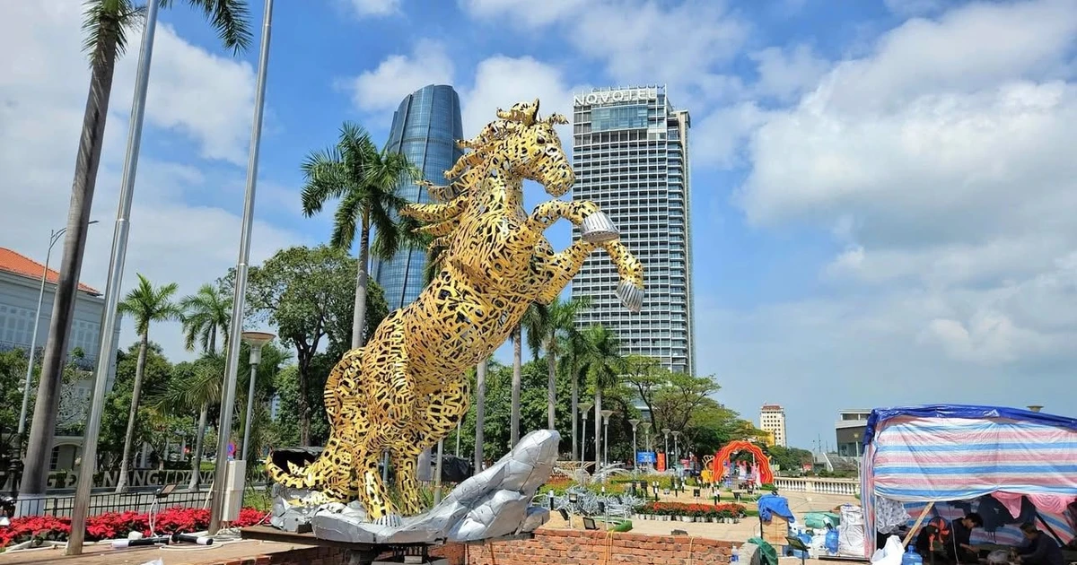 Gallery - Linh vật ngựa ở Đà Nẵng được ghép tên từ 94 xã, phường chiếm sóng mạng xã hội | Báo Tri thức và Cuộc sống - TIN TỨC PHỔ BIẾN KIẾN THỨC 24H