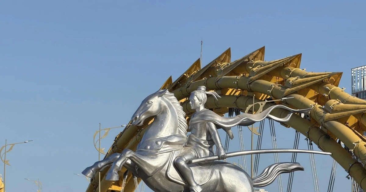 View - Linh vật Thánh Gióng cưỡi ngựa uy nghi ở Đà Nẵng khiến netizen xuýt xoa | Báo Tri thức và Cuộc sống - TIN TỨC PHỔ BIẾN KIẾN THỨC 24H