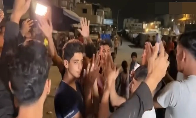 Khoảnh khắc người dân Gaza vui mừng khi Israel - Hamas đạt thỏa thuận