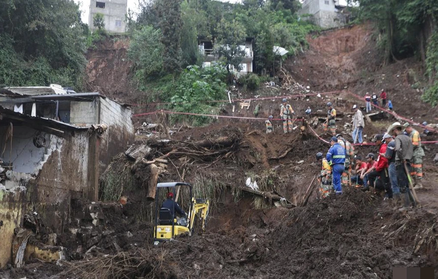View - Hình ảnh mưa lũ tàn phá Mexico, 64 người thiệt mạng | Báo Tri thức và Cuộc sống - TIN TỨC PHỔ BIẾN KIẾN THỨC 24H