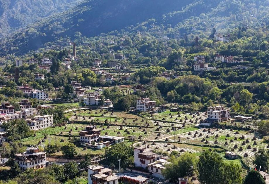 View - Ấn tượng trước 4 ngôi làng du lịch 'tốt nhất' ở Trung Quốc | Báo Tri thức và Cuộc sống - TIN TỨC PHỔ BIẾN KIẾN THỨC 24H