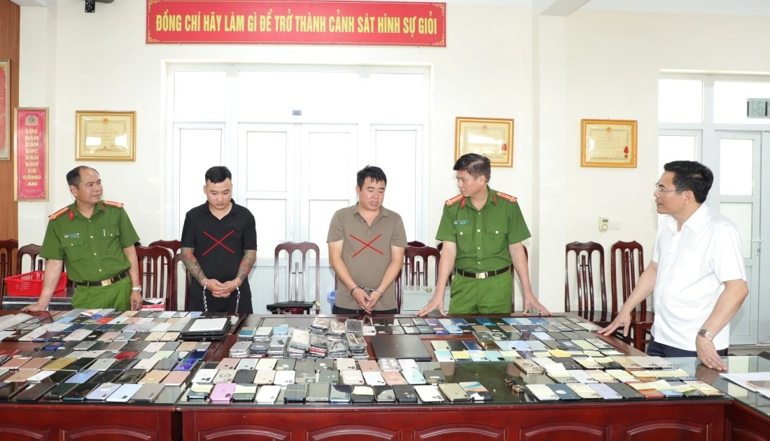 View - Bắt nhóm trộm cắp, tiêu thụ tài sản tại chùa Tam Chúc | Báo Tri thức và Cuộc sống - TIN TỨC PHỔ BIẾN KIẾN THỨC 24H