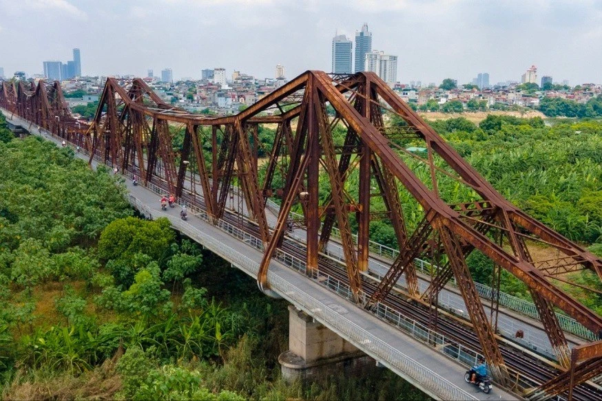 View - Cầu Long Biên hư hỏng nghiêm trọng, phong tỏa để sửa chữa | Báo Tri thức và Cuộc sống - TIN TỨC PHỔ BIẾN KIẾN THỨC 24H
