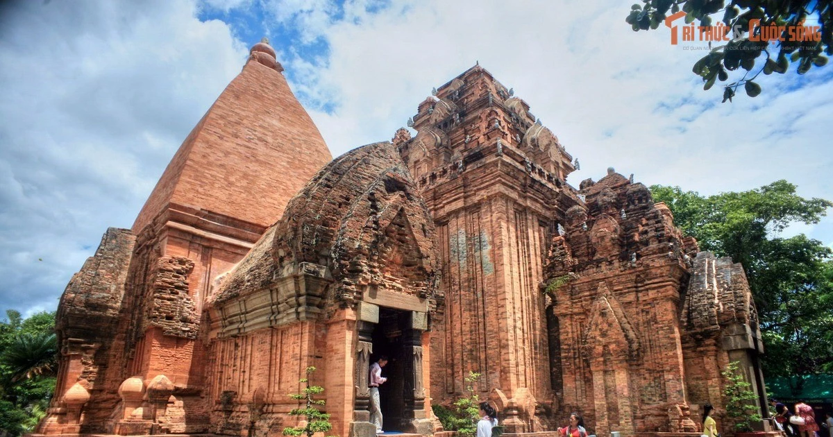 View - Truyền thuyết về lời nguyền, sự linh thiêng của Tháp Bà Ponagar | Báo Tri thức và Cuộc sống - TIN TỨC PHỔ BIẾN KIẾN THỨC 24H