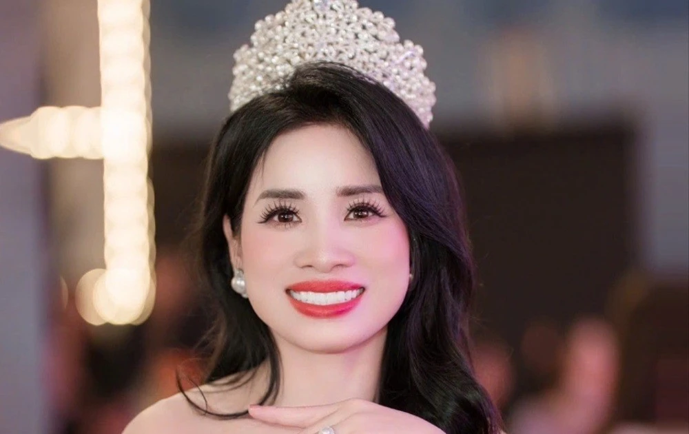 Gallery - Á hậu Đặng Thị Tân gây chú ý tại sự kiện thời trang | Báo Tri thức và Cuộc sống - TIN TỨC PHỔ BIẾN KIẾN THỨC 24H