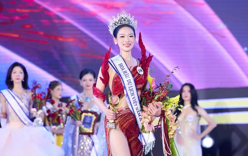 Gallery - Nguyễn Phương Linh đăng quang Hoa hậu Du lịch Việt Nam 2026 | Báo Tri thức và Cuộc sống - TIN TỨC PHỔ BIẾN KIẾN THỨC 24H