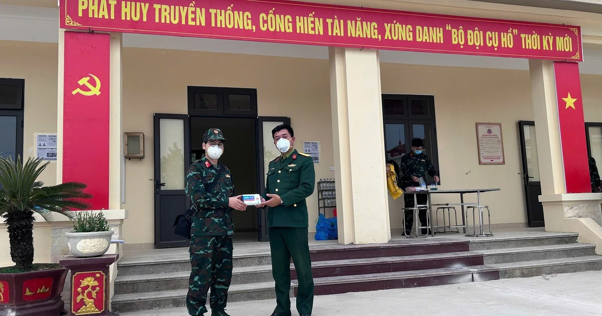 View - Sốt cao, giảm thị lực, chiến sĩ đại đội phòng không 37 bị não mô cầu tấn công | Báo Tri thức và Cuộc sống - TIN TỨC PHỔ BIẾN KIẾN THỨC 24H