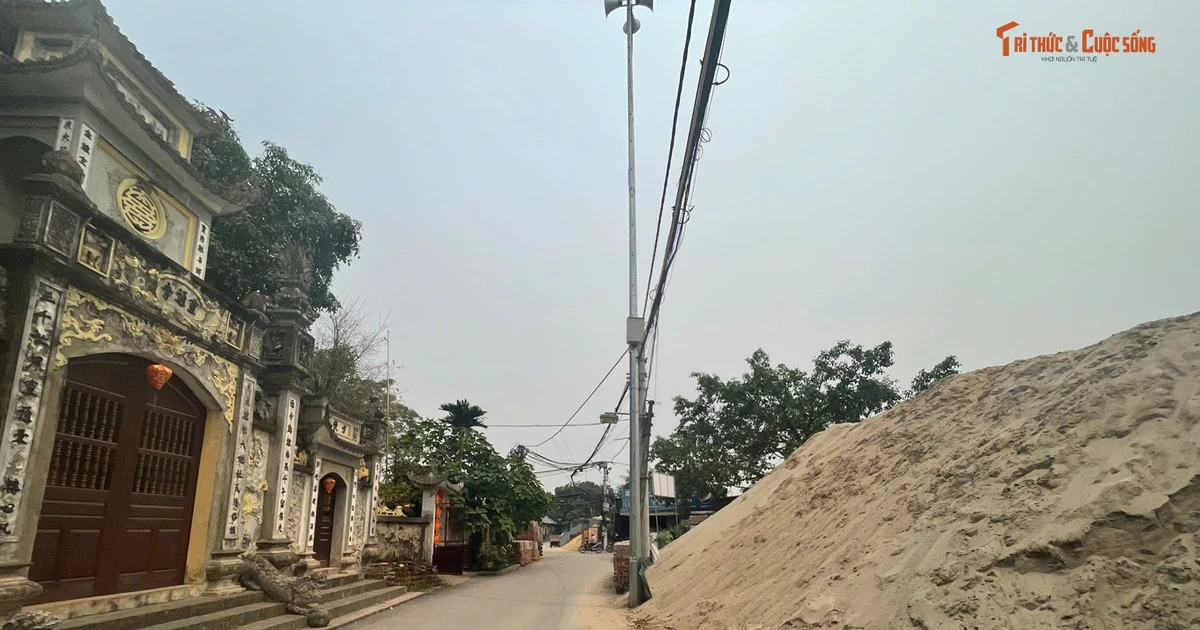 Gallery - Nhan nhản bãi vật liệu nhếch nhác, ô nhiễm ở Tây Mỗ | Báo Tri thức và Cuộc sống - TIN TỨC PHỔ BIẾN KIẾN THỨC 24H