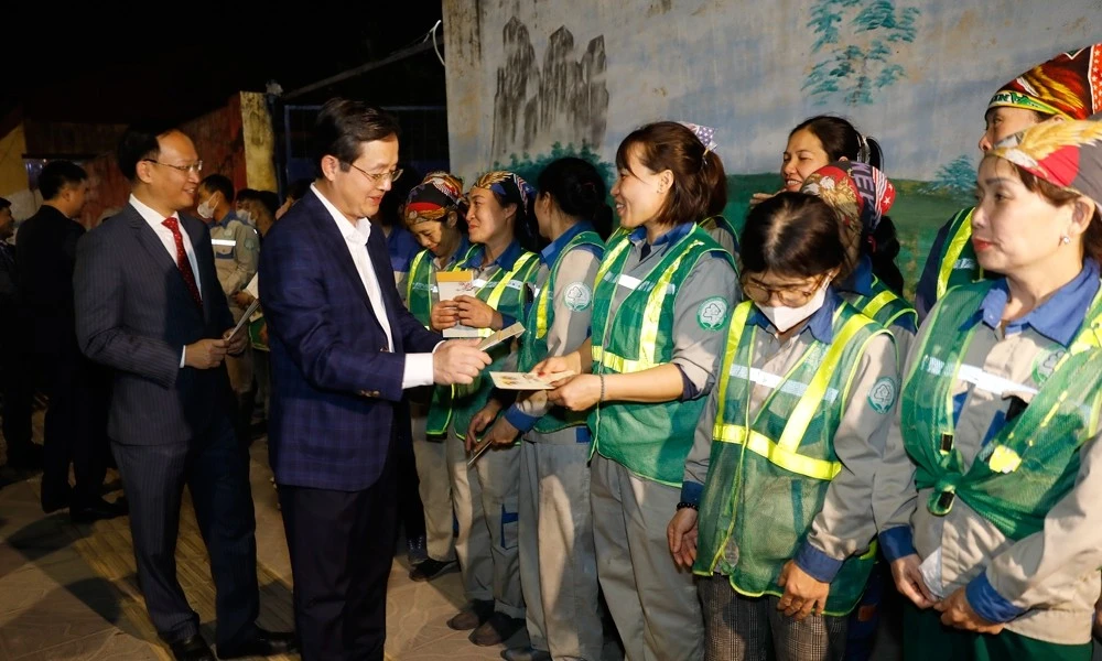 View - Chủ tịch Bắc Ninh thăm, động viên một số đơn vị làm nhiệm vụ trực Tết | Báo Tri thức và Cuộc sống - TIN TỨC PHỔ BIẾN KIẾN THỨC 24H