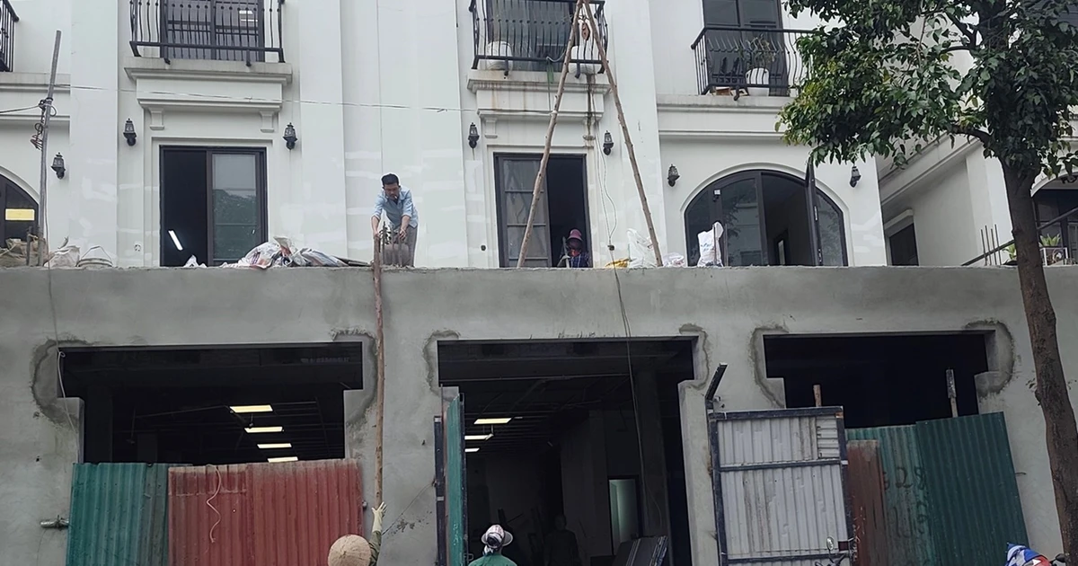 View - Cận cảnh các biệt thự ở KĐT mới Đại Kim cơi nới tầng tràn lan | Báo Tri thức và Cuộc sống - TIN TỨC PHỔ BIẾN KIẾN THỨC 24H