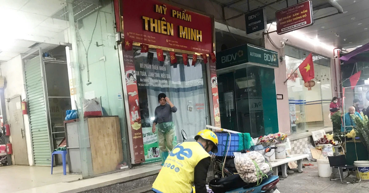 Gallery - “Giá xăng tăng, bánh xe mưu sinh chậm lại” | Báo Tri thức và Cuộc sống - TIN TỨC PHỔ BIẾN KIẾN THỨC 24H