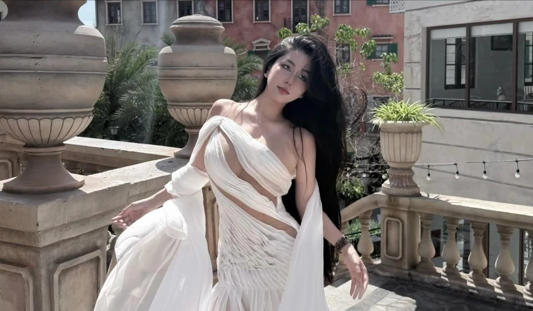 View - “Đệ nhất hot girl Sài thành” Võ Ngọc Trân khoe body giữa không gian cổ kính | Báo Tri thức và Cuộc sống - TIN TỨC PHỔ BIẾN KIẾN THỨC 24H