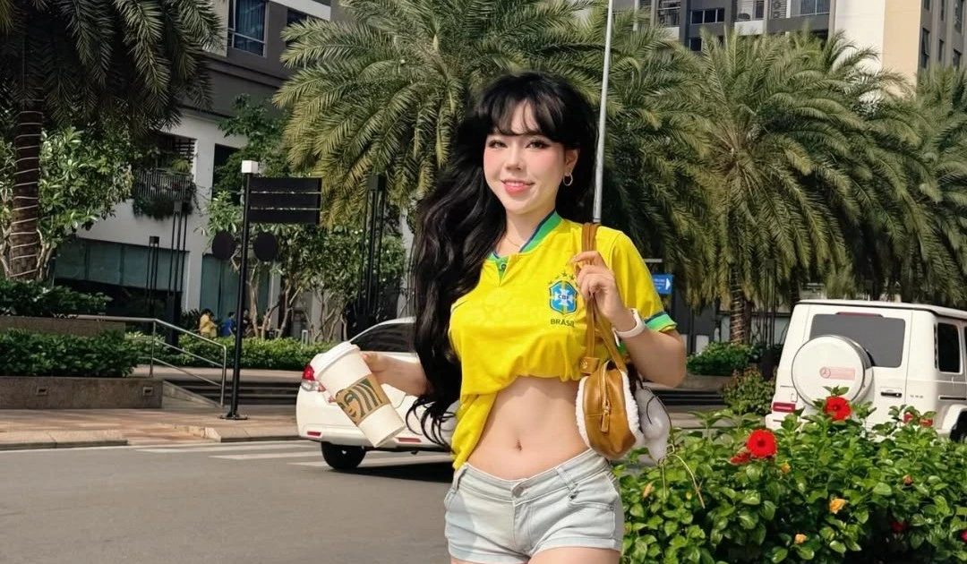 Gallery - Hot girl TikTok Bảo Khuyên Susan diện áo bóng đá, khoe vòng eo không chỗ chê | Báo Tri thức và Cuộc sống - TIN TỨC PHỔ BIẾN KIẾN THỨC 24H