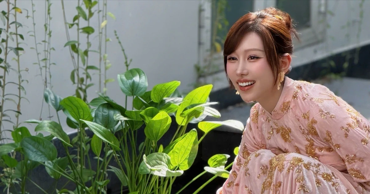 View - Min diện áo dài khoe sắc ngọt ngào trong ngày đầu năm mới | Báo Tri thức và Cuộc sống - TIN TỨC PHỔ BIẾN KIẾN THỨC 24H