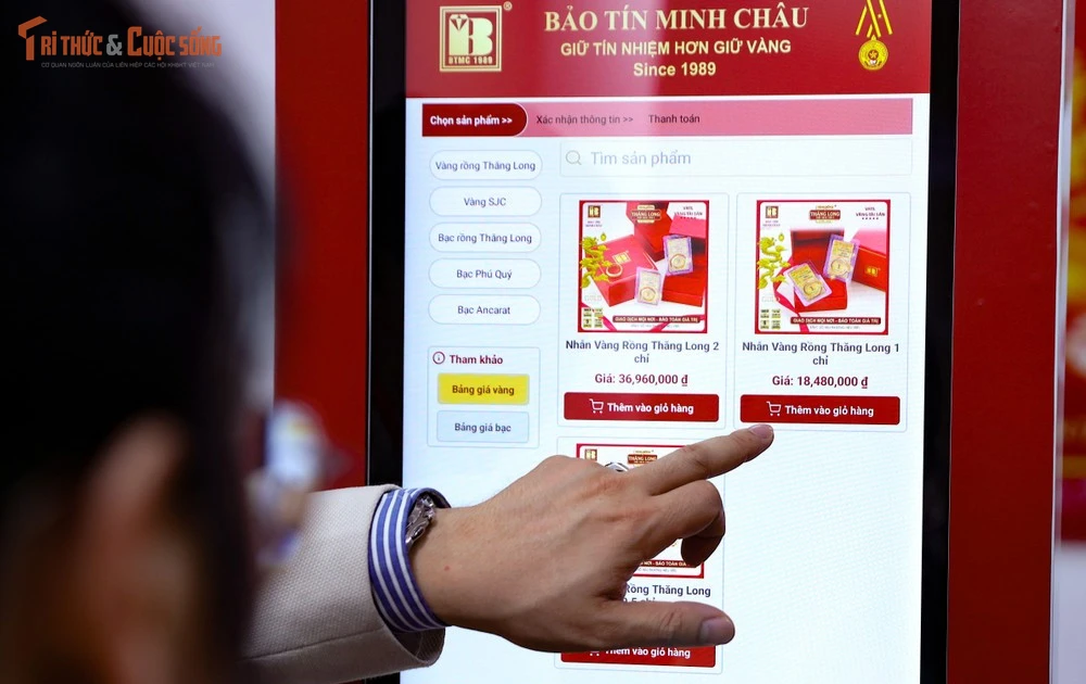 View - Máy bán vàng tự động, giải pháp tránh xếp hàng mua vàng sát vía Thần Tài | Báo Tri thức và Cuộc sống - TIN TỨC PHỔ BIẾN KIẾN THỨC 24H