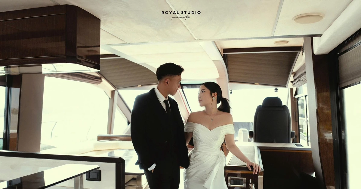 Gallery - Tiền vệ tuyển Việt Nam và cô chủ tiệm vàng khoe ảnh cưới trên du thuyền | Báo Tri thức và Cuộc sống - TIN TỨC PHỔ BIẾN KIẾN THỨC 24H