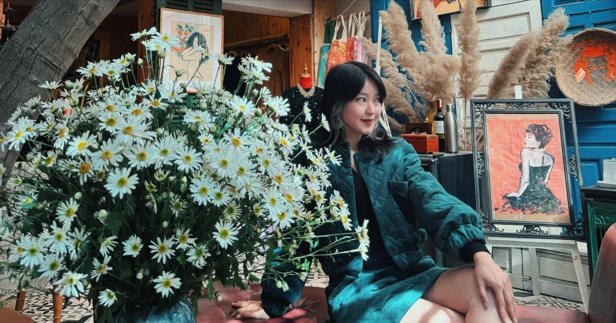 View - Cựu hot girl Mi Vân khoe nhan sắc dịu dàng bên cúc họa mi | Báo Tri thức và Cuộc sống - TIN TỨC PHỔ BIẾN KIẾN THỨC 24H