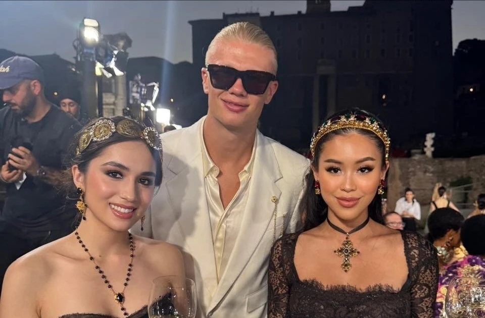 View - Tiên Nguyễn gây sốt khi chung khung hình với Erling Haaland | Báo Tri thức và Cuộc sống - TIN TỨC PHỔ BIẾN KIẾN THỨC 24H