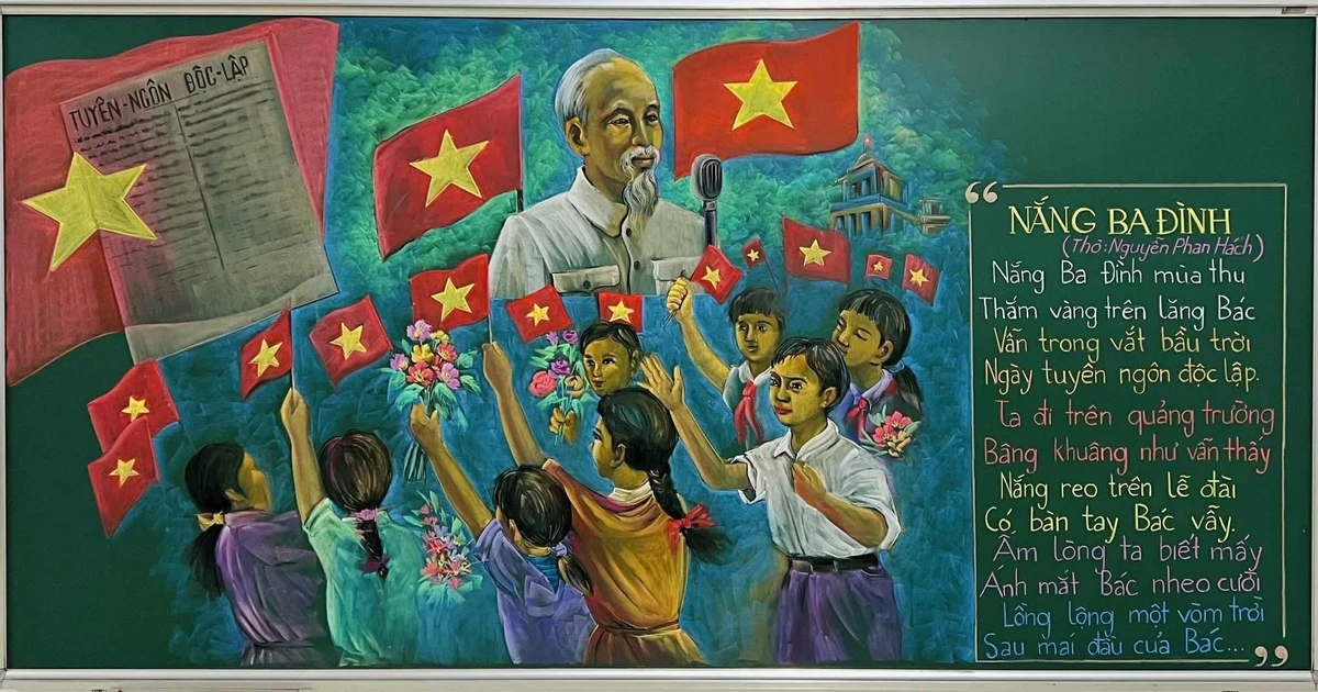 View - Thầy giáo vẽ tranh Chủ tịch Hồ Chí Minh trên bảng phấn | Báo Tri thức và Cuộc sống - TIN TỨC PHỔ BIẾN KIẾN THỨC 24H