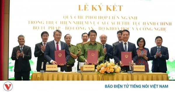 Gallery - 3 bộ ký Quy chế phối hợp liên ngành tăng tốc cải cách thủ tục hành chính | Báo Tri thức và Cuộc sống - TIN TỨC PHỔ BIẾN KIẾN THỨC 24H