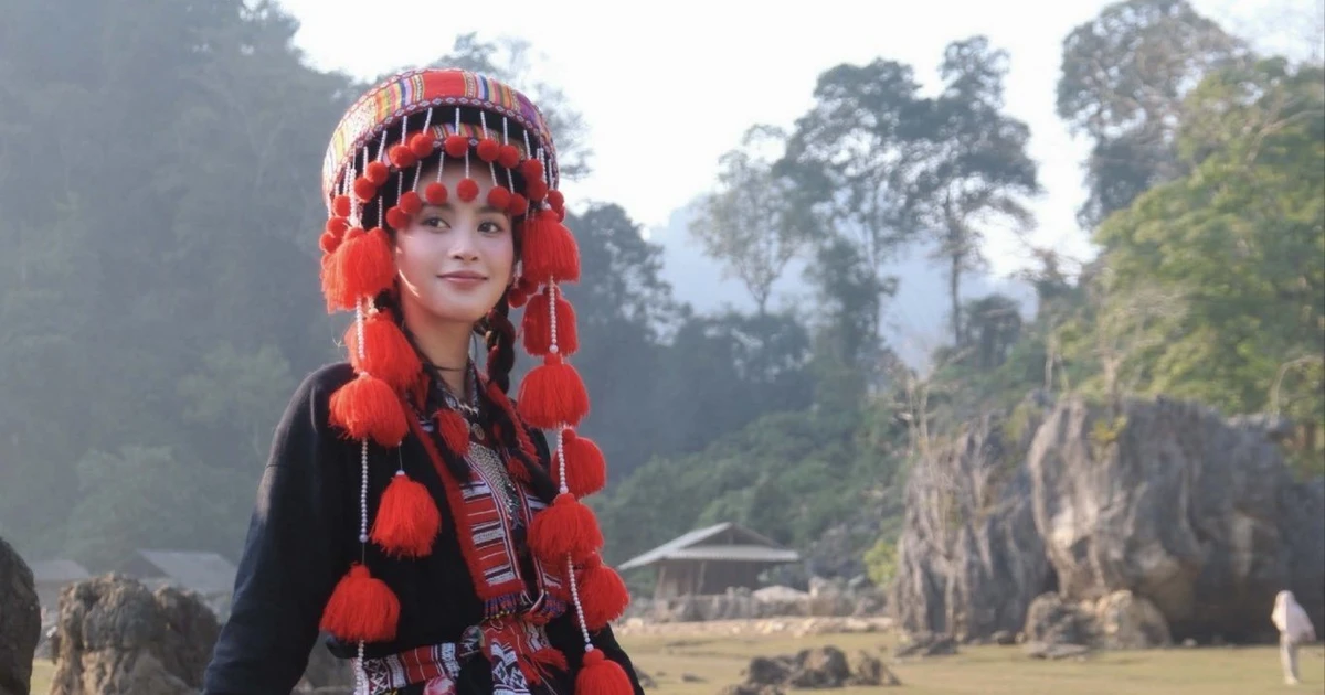 View - Trần Tiểu Vy diện trang phục dân tộc, nhan sắc “thần tiên tỷ tỷ” gây chú ý | Báo Tri thức và Cuộc sống - TIN TỨC PHỔ BIẾN KIẾN THỨC 24H
