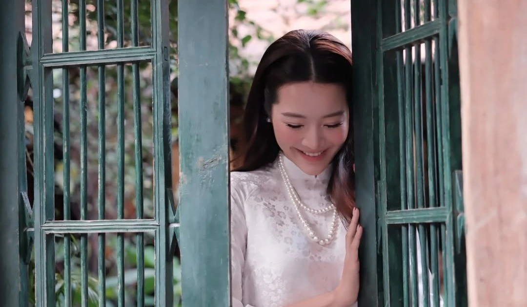 View - Karen Nguyễn diện áo dài đẹp miễn chê, khoe nhan sắc ngày càng mặn mà | Báo Tri thức và Cuộc sống - TIN TỨC PHỔ BIẾN KIẾN THỨC 24H