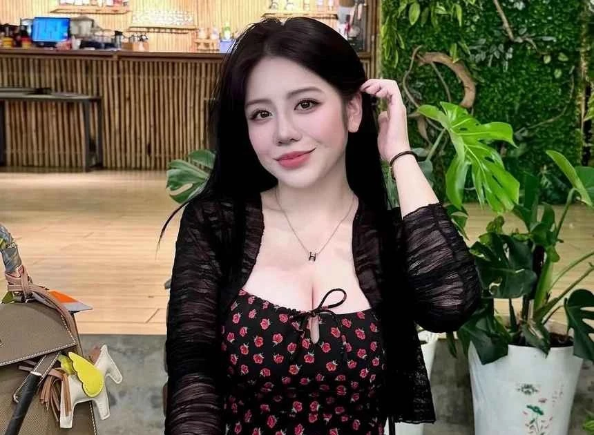 View - Nhan sắc ái nữ thứ 2 nhà đại gia Minh Nhựa | Báo Tri thức và Cuộc sống - TIN TỨC PHỔ BIẾN KIẾN THỨC 24H