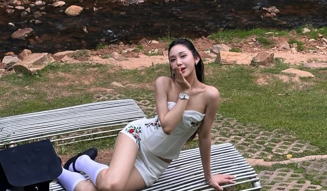 View - Mina Young khoe sắc vóc xinh đẹp, thả dáng "chữa lành" giữa thiên nhiên | Báo Tri thức và Cuộc sống - TIN TỨC PHỔ BIẾN KIẾN THỨC 24H