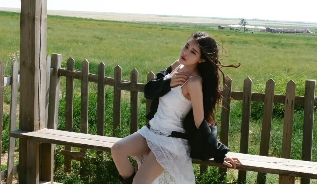 Gallery - Bạn gái cầu thủ Vũ Văn Thanh khoe dáng tại Trung Quốc | Báo Tri thức và Cuộc sống - TIN TỨC PHỔ BIẾN KIẾN THỨC 24H