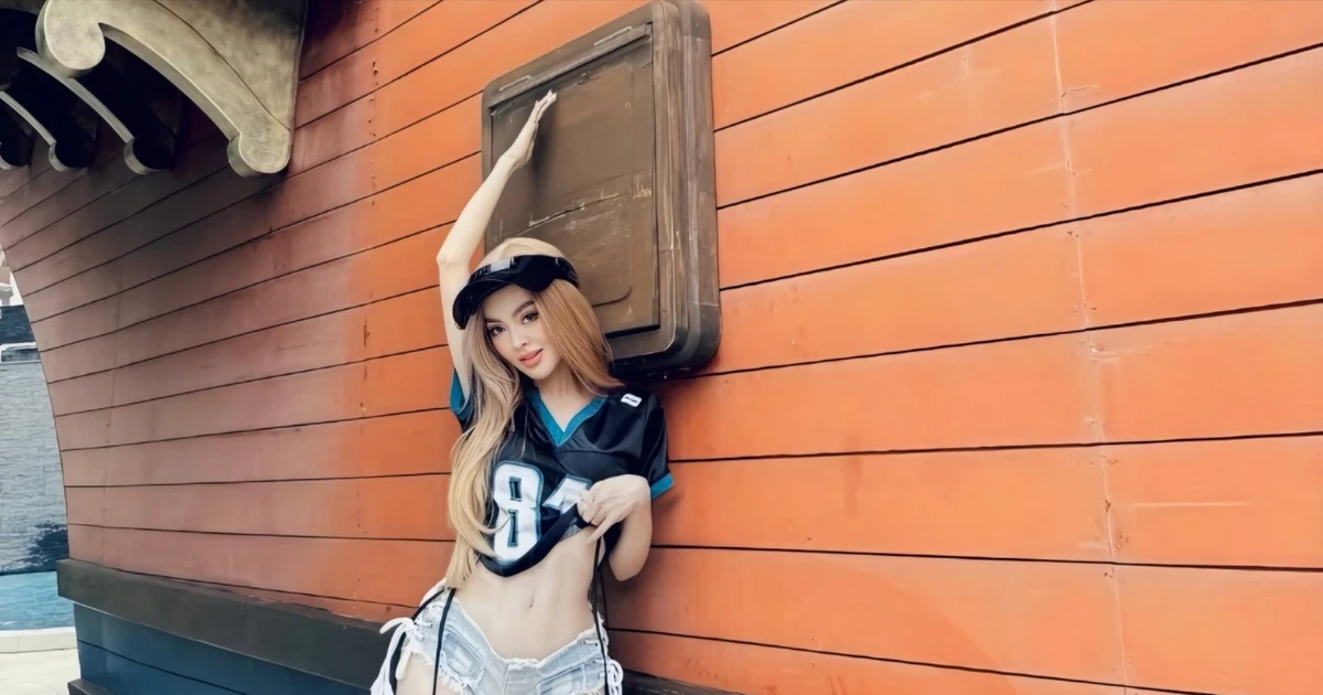 View - Trang Nemo gây chú ý với quần ngắn cũn cỡn bằng gang tay | Báo Tri thức và Cuộc sống - TIN TỨC PHỔ BIẾN KIẾN THỨC 24H