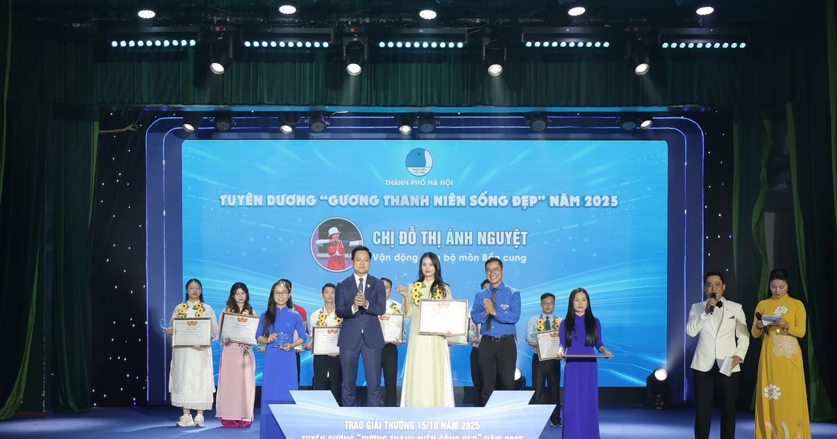 View - Nữ cung thủ xinh đẹp được tuyên dương gương 'Thanh niên sống đẹp' năm 2025 | Báo Tri thức và Cuộc sống - TIN TỨC PHỔ BIẾN KIẾN THỨC 24H