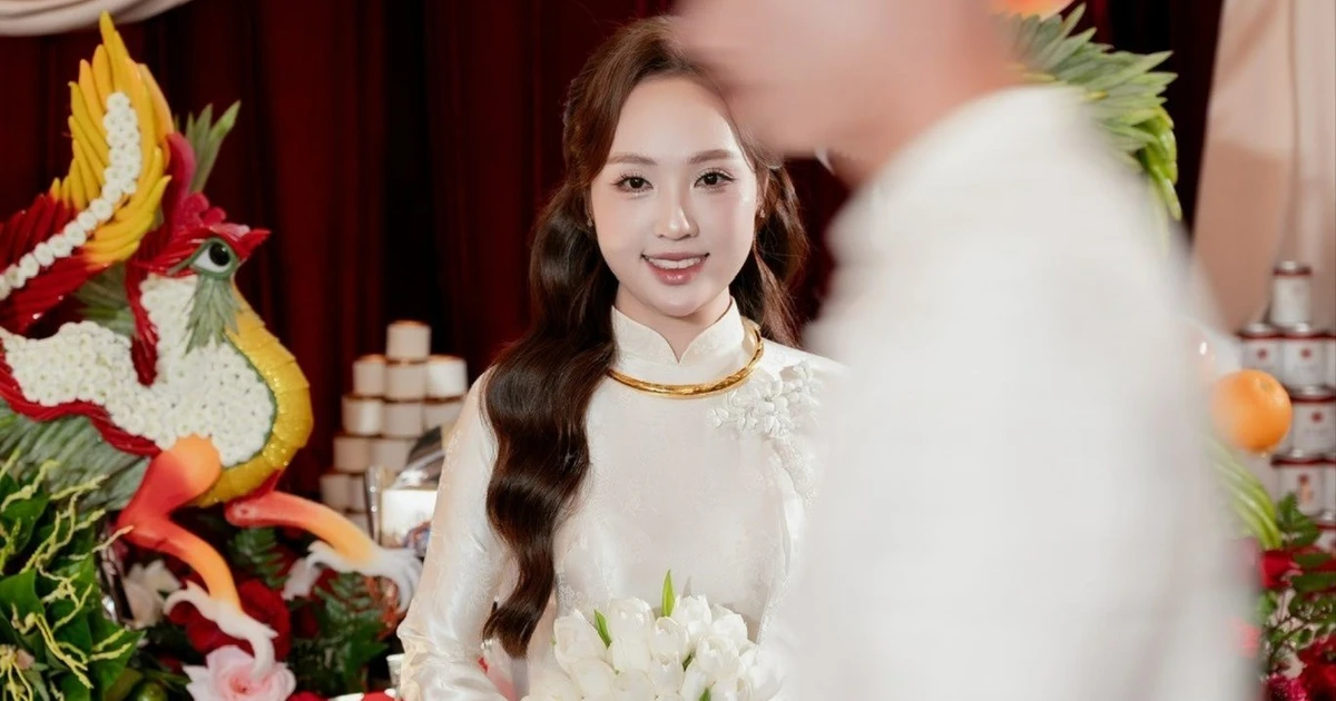 View - Nữ thạc sĩ cưới thủ môn U23 Việt Nam sở hữu visual 'bừng sáng' | Báo Tri thức và Cuộc sống - TIN TỨC PHỔ BIẾN KIẾN THỨC 24H