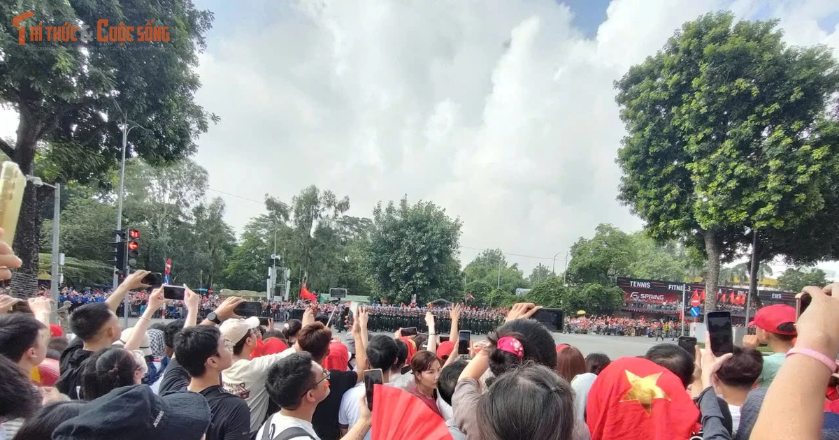 View - Hình ảnh đẹp các khối diễu binh A80 đi giữa vòng tay nhân dân | Báo Tri thức và Cuộc sống - TIN TỨC PHỔ BIẾN KIẾN THỨC 24H