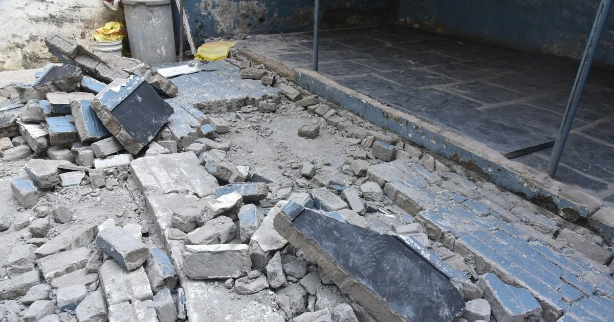 Tường ở trường học bất ngờ đổ sập, nhiều học sinh thương vong