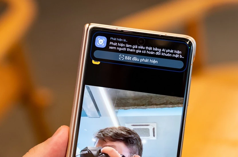HONOR Magic V5 ra mắt với tính năng phát hiện giả mạo AI
