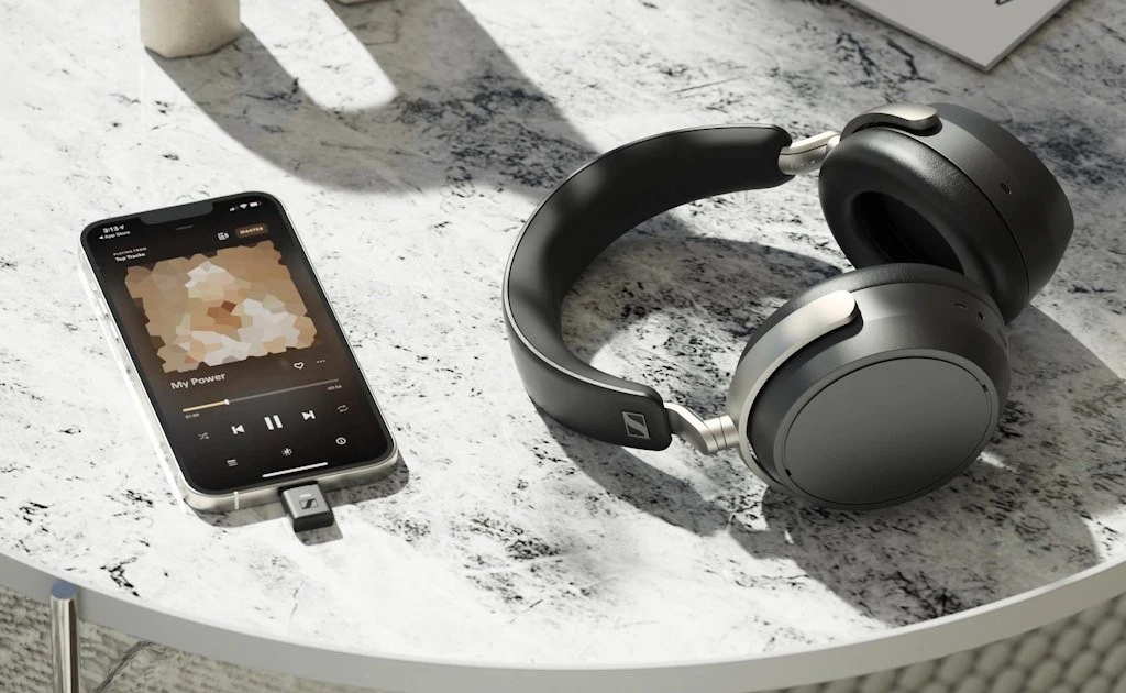 Sennheiser HDB 630 ra mắt, tai nghe “2 trong 1” cho dân audiophile